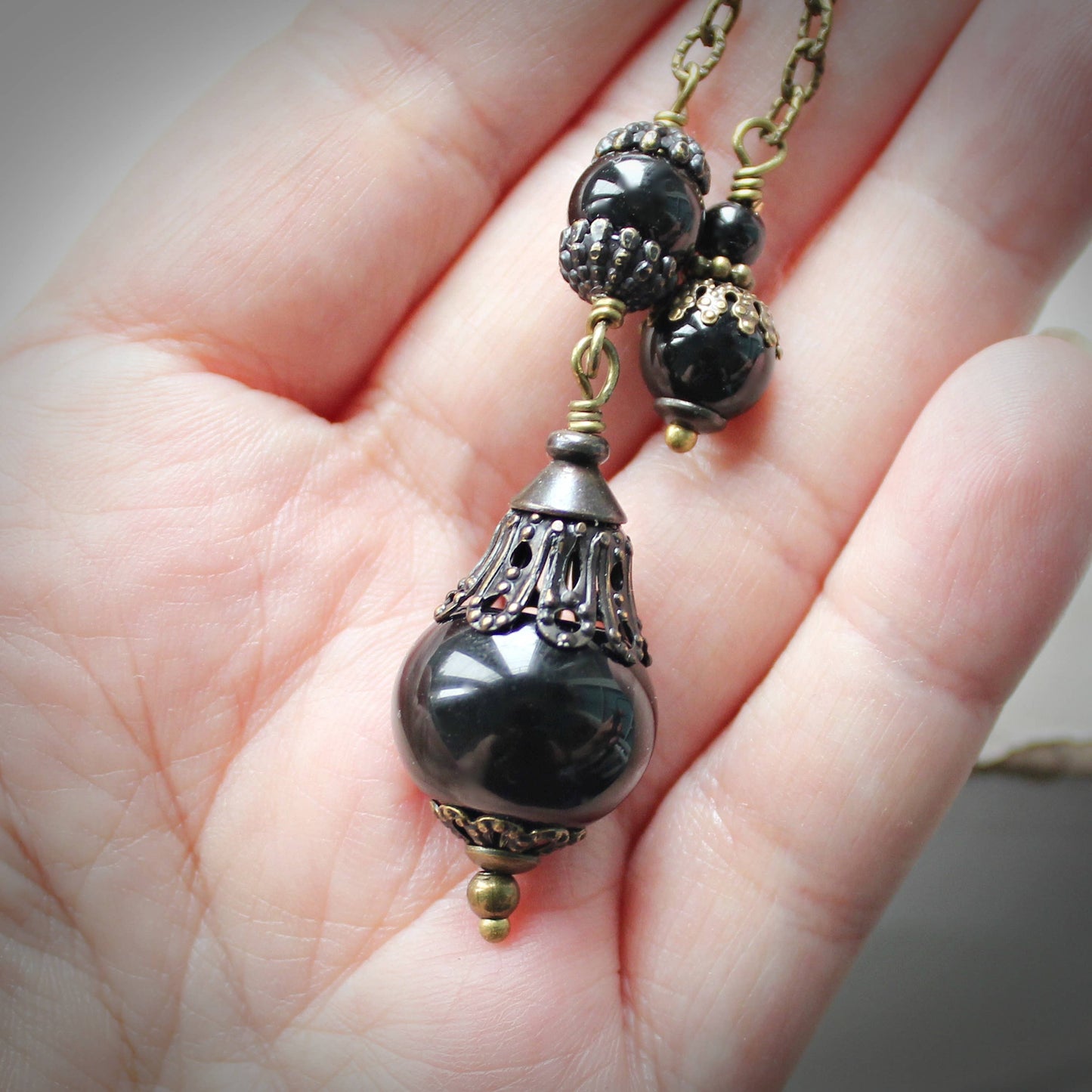 Black Agate & Onyx Pendulum.