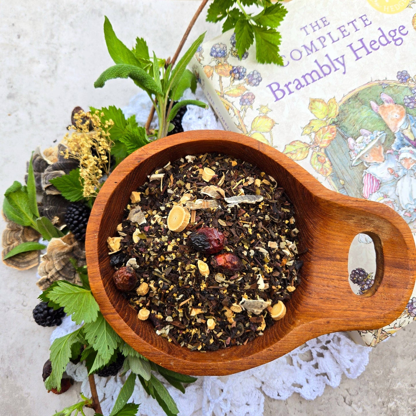 Brambly Sage | Blackberry Oolong Tea Blend