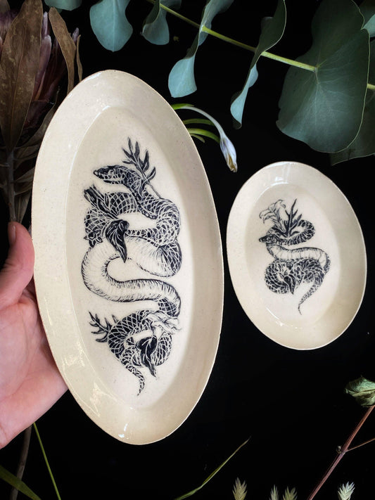 Snake and Poison Plant Ceramic Offering Plate | Oval.