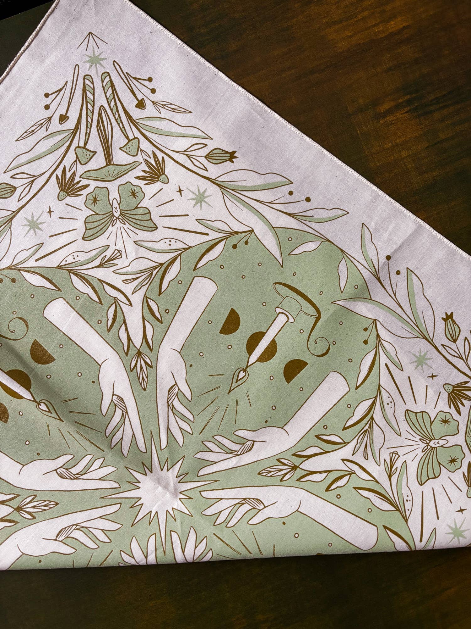 Luminary Bandana | Moss.