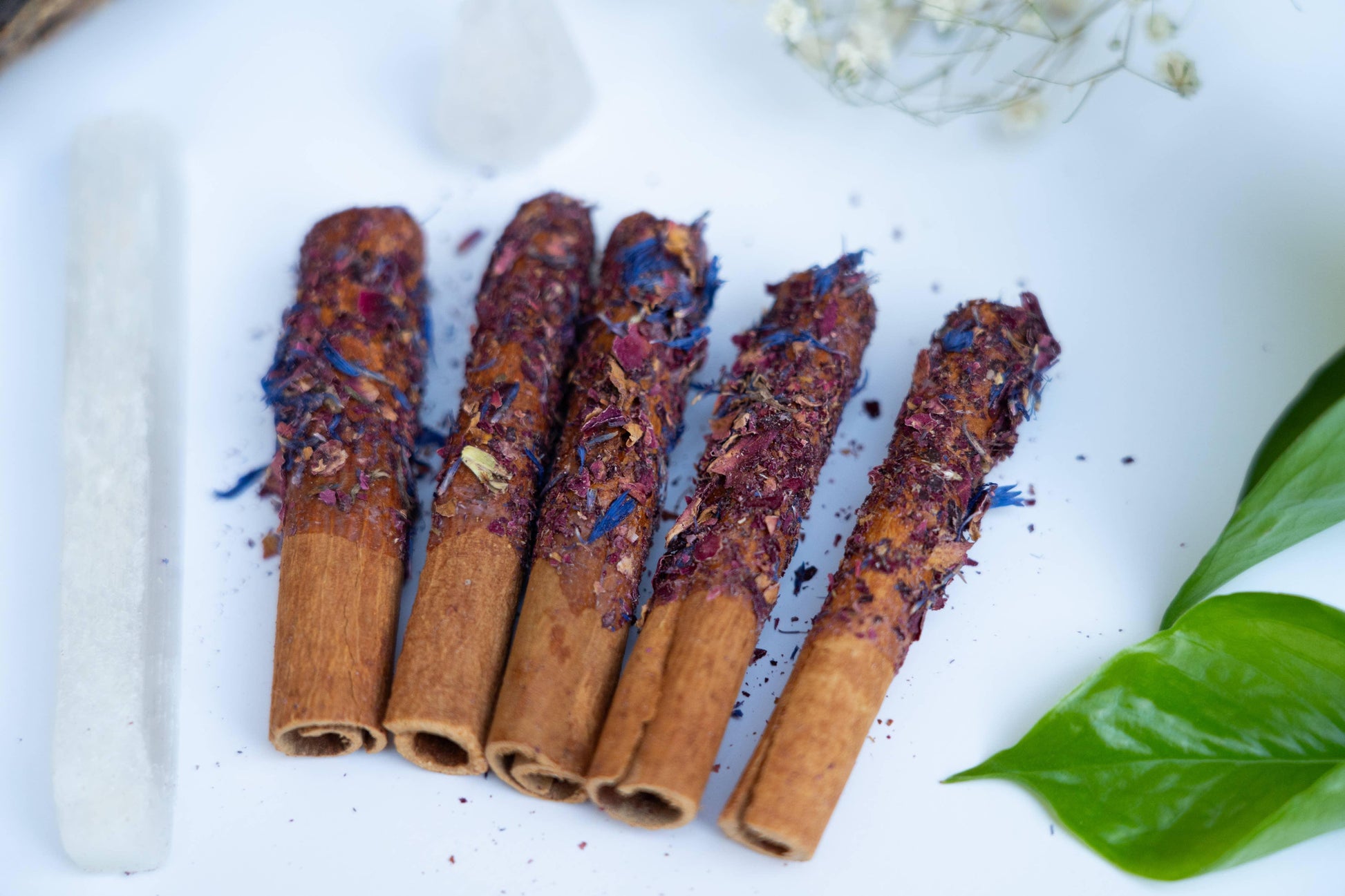 Sacred Heart Canelitas - Palo Santo Alternative.